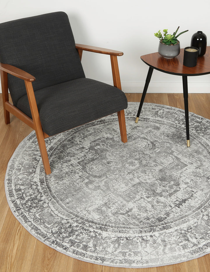 Vintage Crown Chilaz Grey Distressed Vintage Round Rug